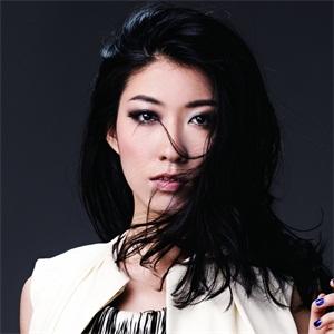 曲婉婷-阳光下的我们.flac