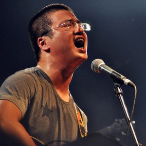 李志-山阴路的夏天2013版[live].flac