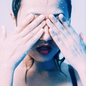 陈粒-我们存在一刹那的喜欢.flac